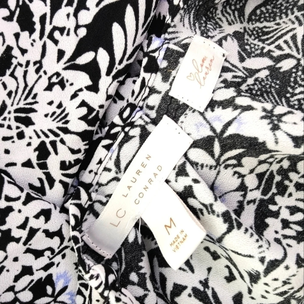 Pretty Flowy Dress EUC - Picture 12 of 13